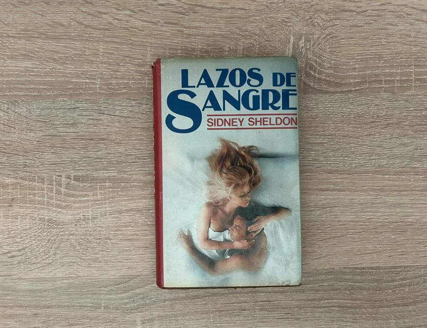 Libro Lazos de sangre - Sidney Sheldon (Tapa Dura) | Círculo de Lectores